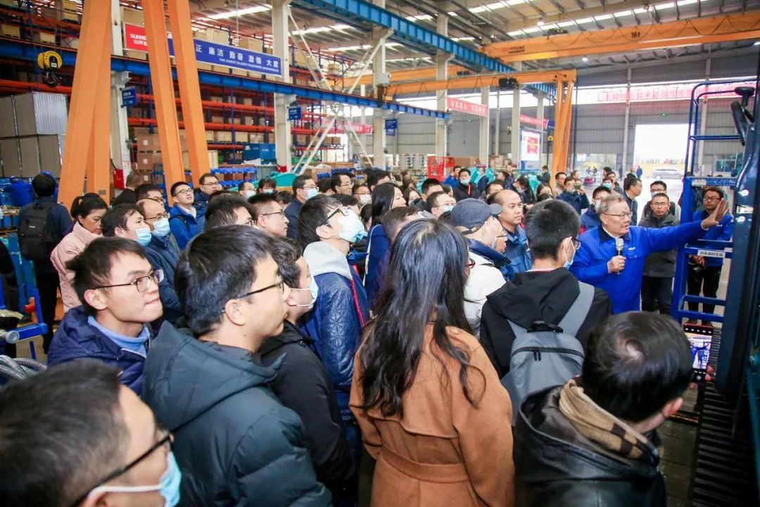 2020航天先进制造技术国际研讨会代表团考察星际官网注册智能