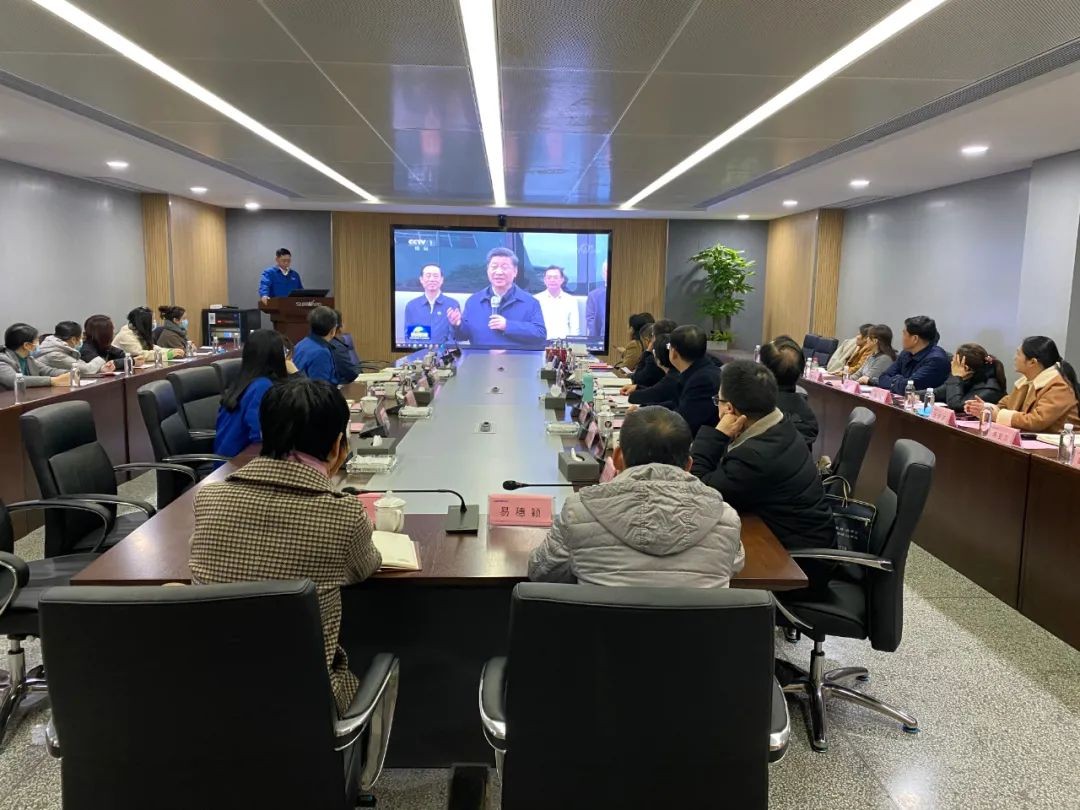 市贸促会赴星际官网注册智能开展主题党日活动