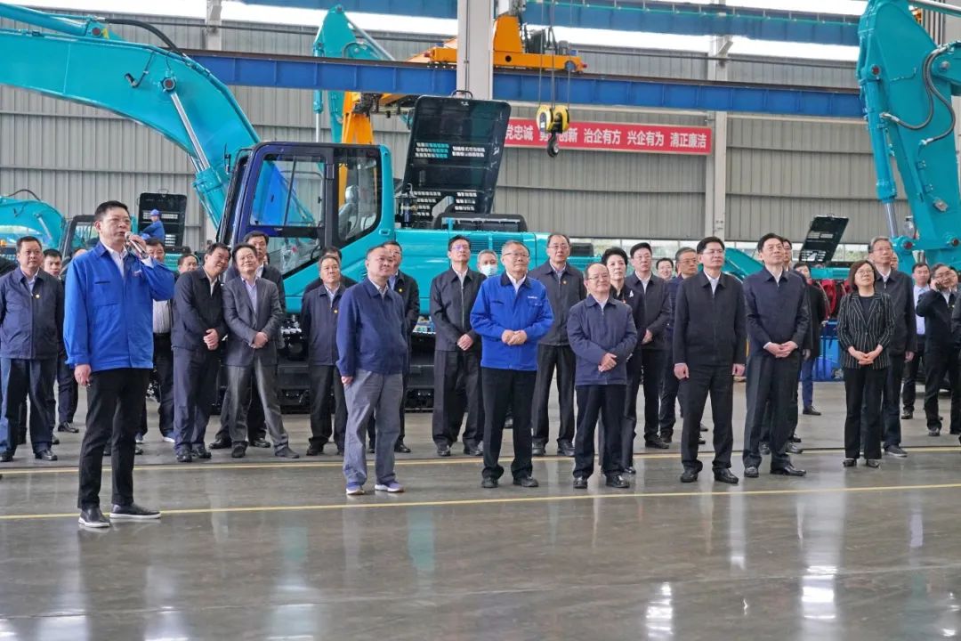 广西党政代表团考察星际官网注册智能