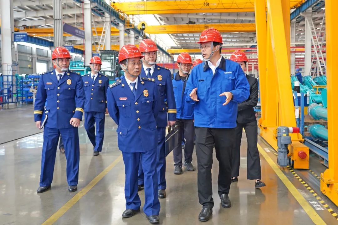 考察无人化装备 高宁宇到访星际官网注册智能