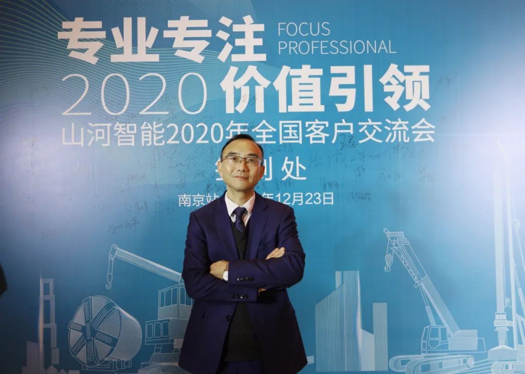 十年星际官网注册“拓荒牛”