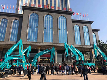 5千万! 星际官网注册智能挖掘机订货会创新高