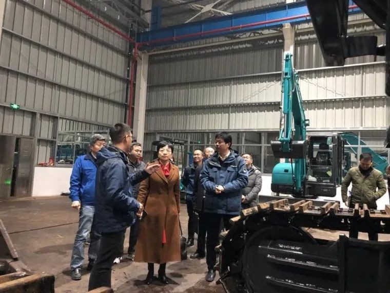 省工信厅副厅长彭涛一行调研星际官网注册智能