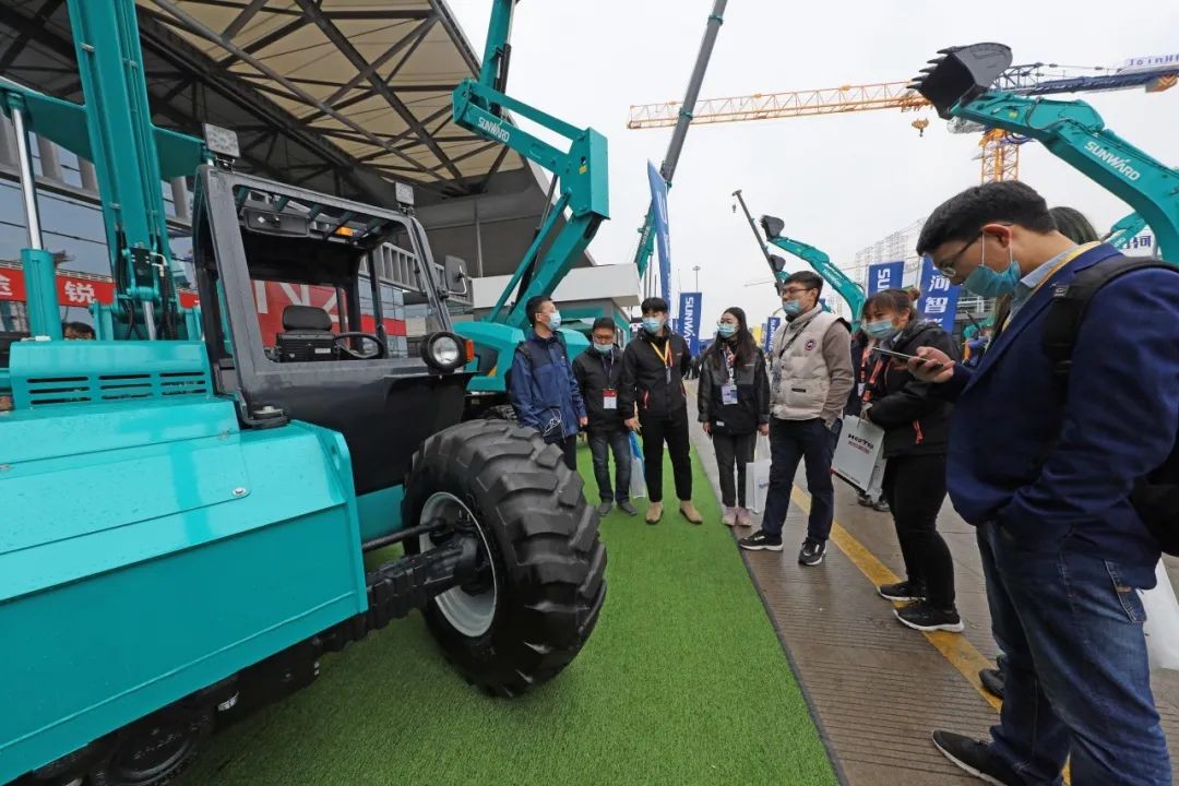 守正创新拓星际官网注册 星际官网注册智能闪耀2020上海宝马展