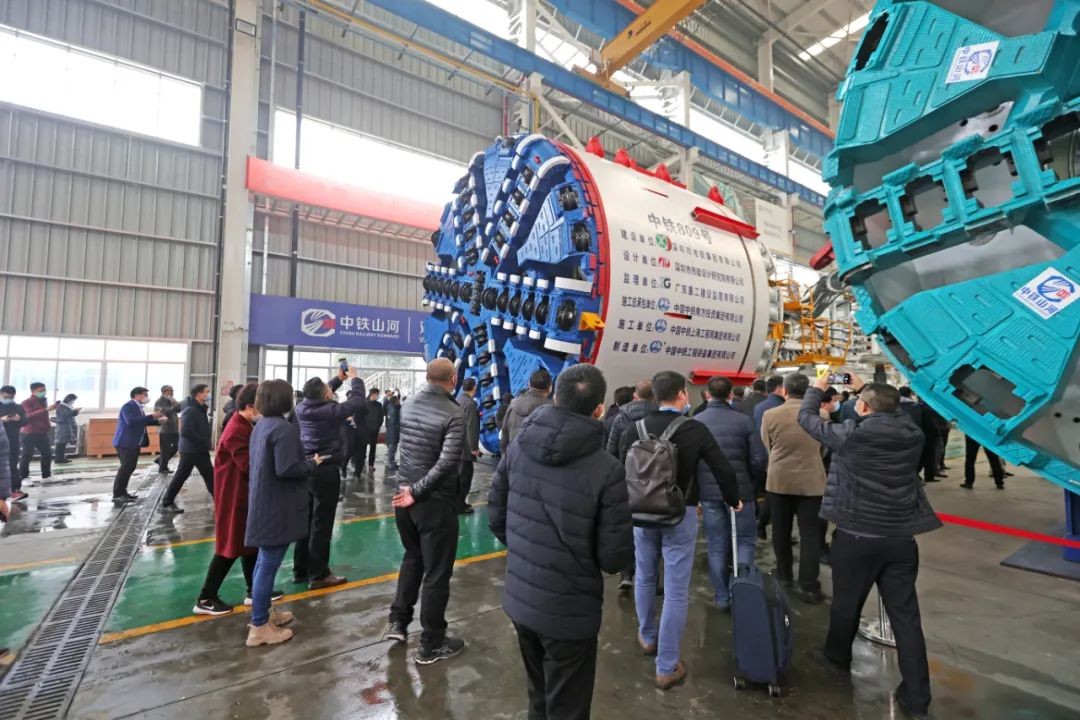 星际官网注册工业城来了500人的参观团