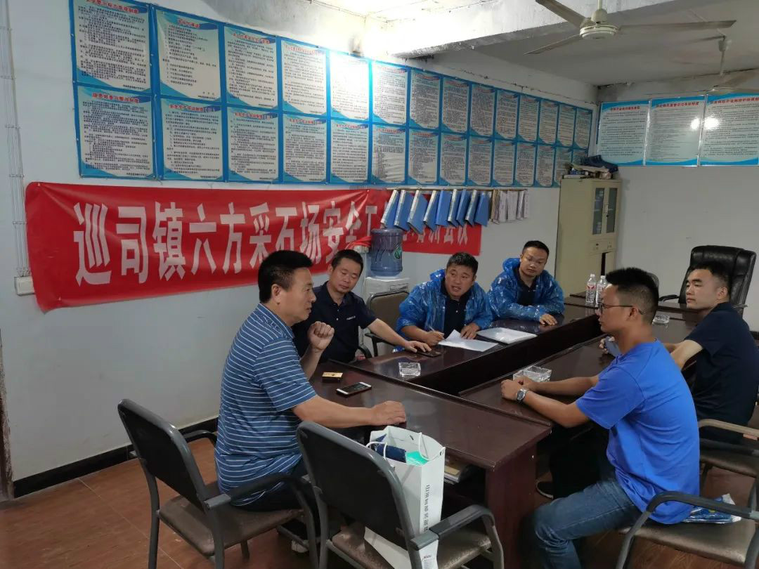 感恩相伴 关爱相随——星际官网注册智能服务万里行川陕实录