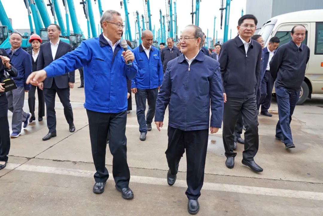 广西党政代表团考察星际官网注册智能