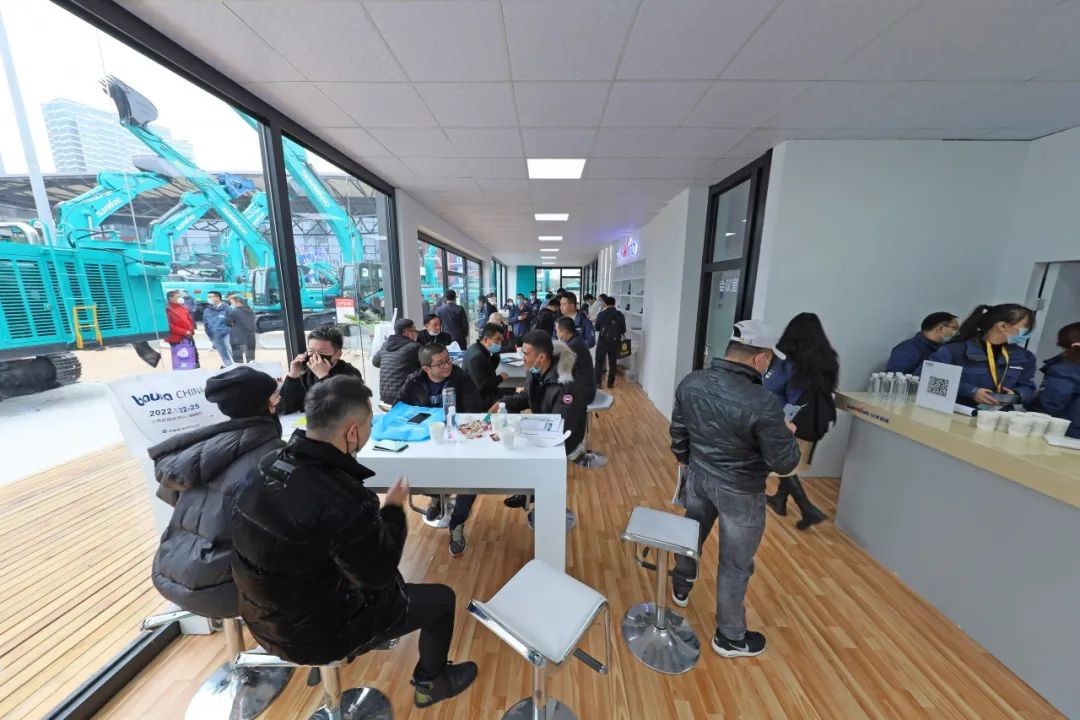 守正创新拓星际官网注册 星际官网注册智能闪耀2020上海宝马展