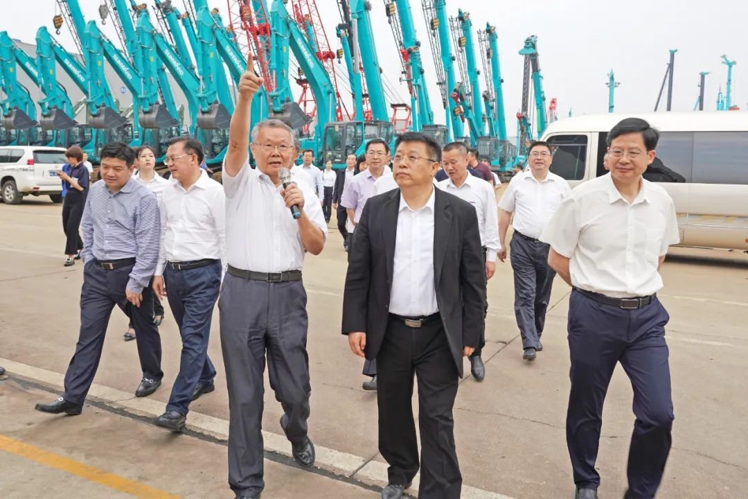 北京朝阳区党政代表团考察星际官网注册智能