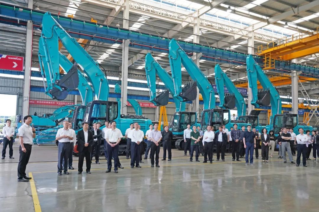 北京朝阳区党政代表团考察星际官网注册智能