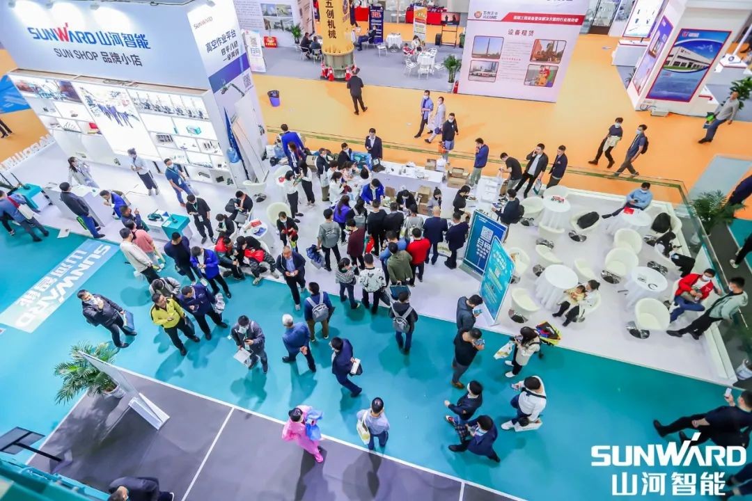 “星际官网注册绿”亮相长沙国际工程机械展，50余款产品尽显星际官网注册智能创新实力