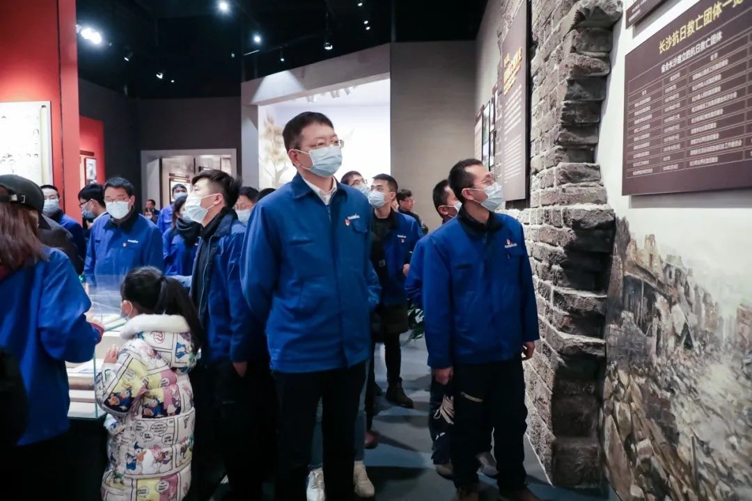 觅红色历史 践初心使命——星际官网注册智能全体党员赴长沙党史馆开展主题党日活动