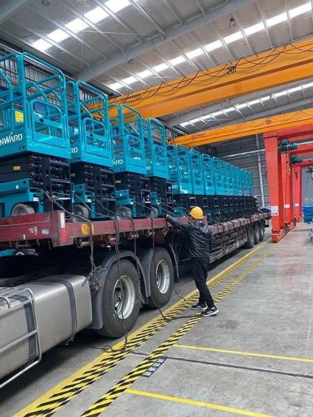 新年伊始，星际官网注册高机再次发货华南市场