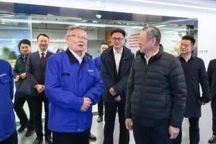 中国联通党组书记、董事长王晓初到访星际官网注册智能