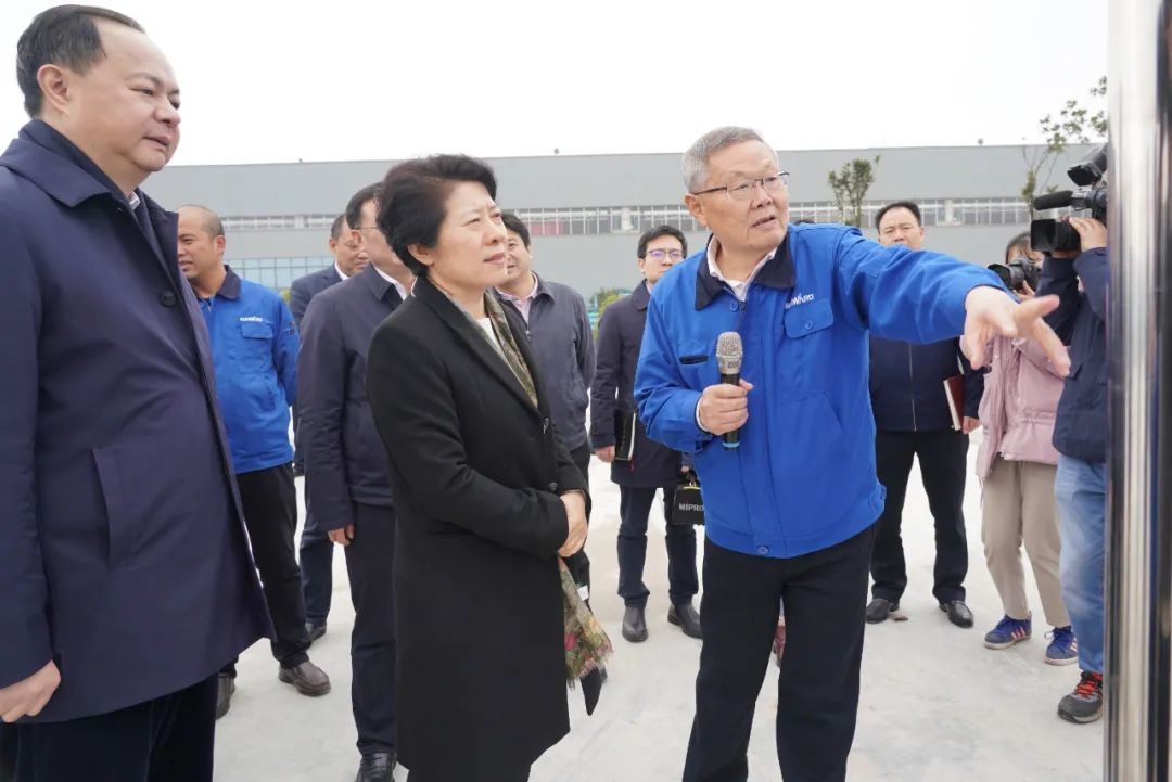 吴桂英调研星际官网注册智能