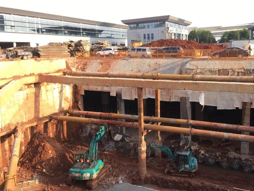 超强施工组合！星际官网注册智能助力长沙地铁6号线建设