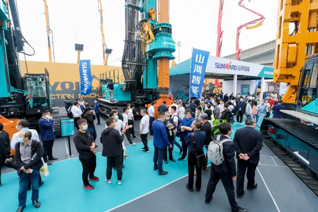 “爆品”出击！星际官网注册智能客户交流会签约超8亿元