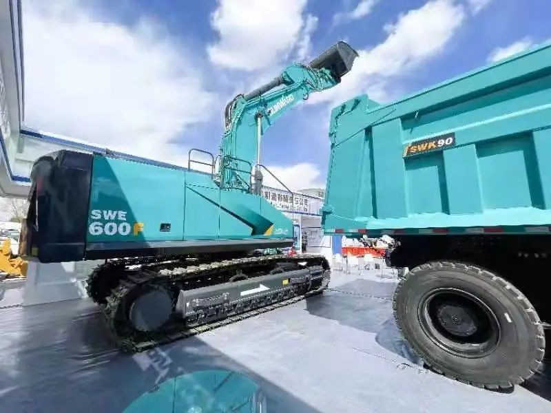 星际官网注册智能绿巨人闪亮登场鄂尔多斯国际煤博会