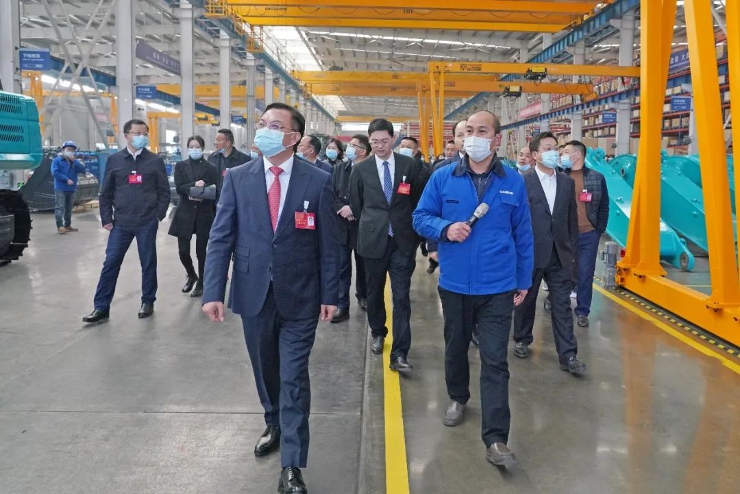 长沙县“两会”观摩团考察星际官网注册智能