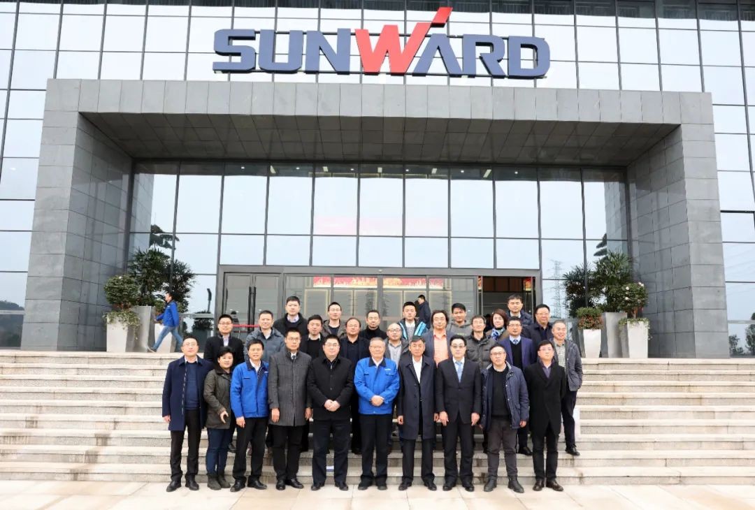 长沙工程机械协会会长、副会长、监事长会议在星际官网注册智能召开