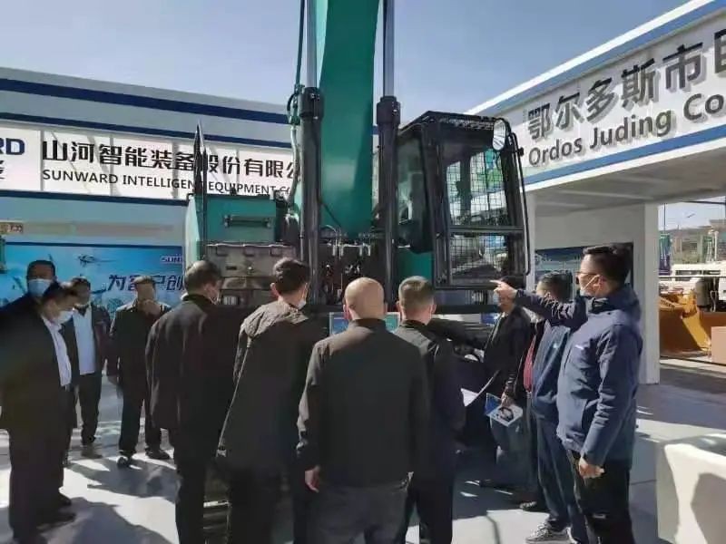 星际官网注册智能绿巨人闪亮登场鄂尔多斯国际煤博会