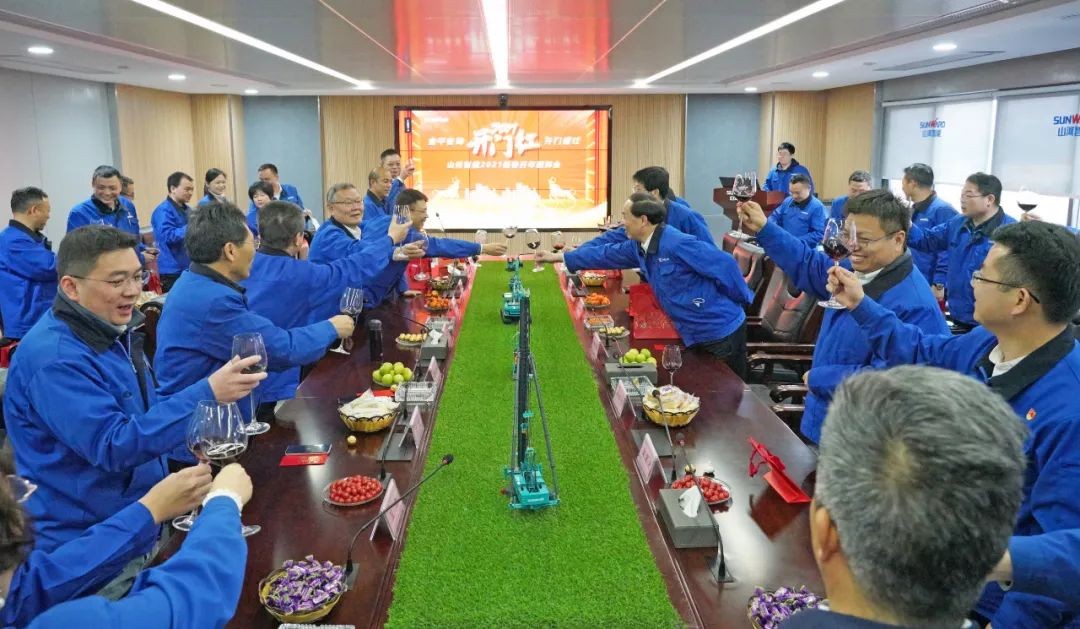 开工大吉！@星际官网注册人，一路犇向春天