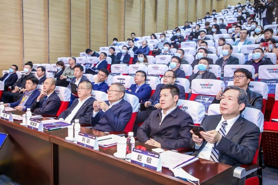 信息技术与制造业如何深度融合发展？行业大咖云集星际官网注册现场论道