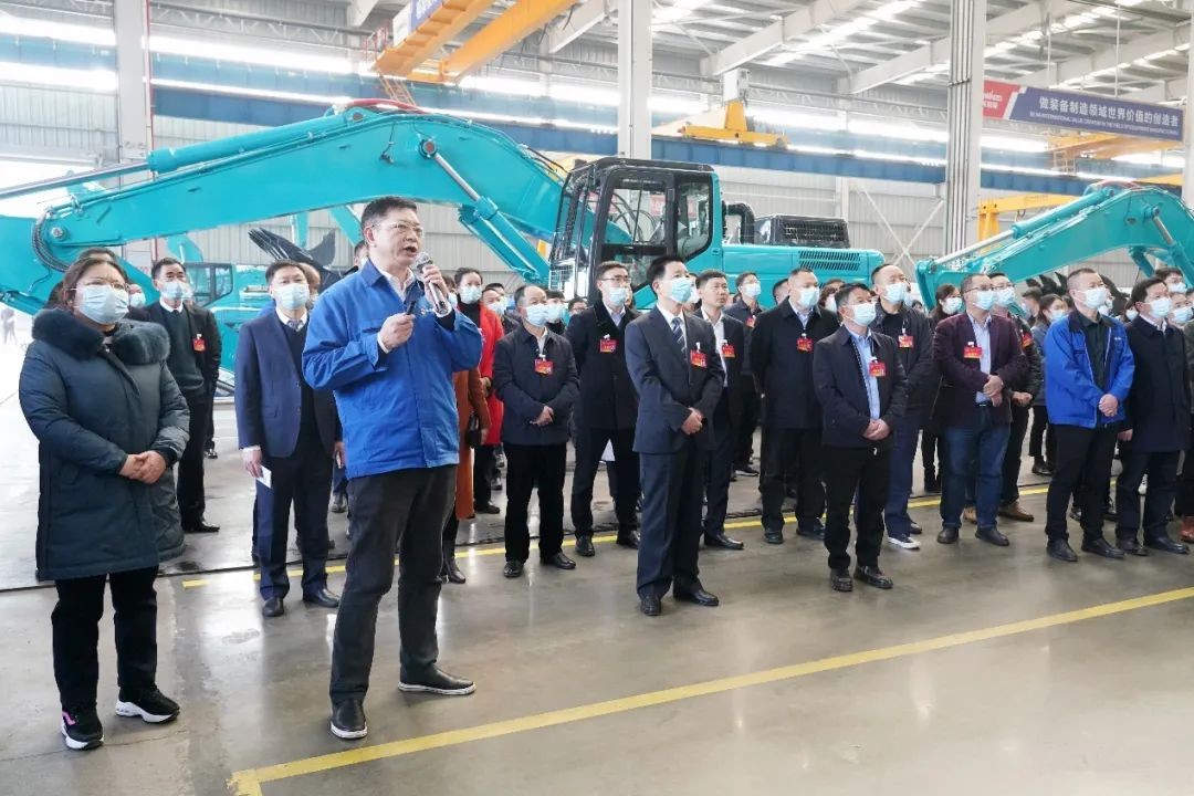 长沙县“两会”观摩团考察星际官网注册智能