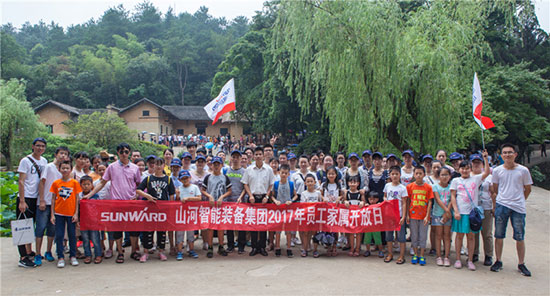 这个夏天，亲子玩转星际官网注册智能“三栖”装备