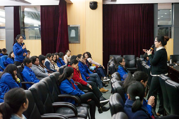 欢度三八节温暖星际官网注册家