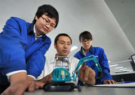 新华社报道：星际官网注册智能蝉联全球工程机械50强