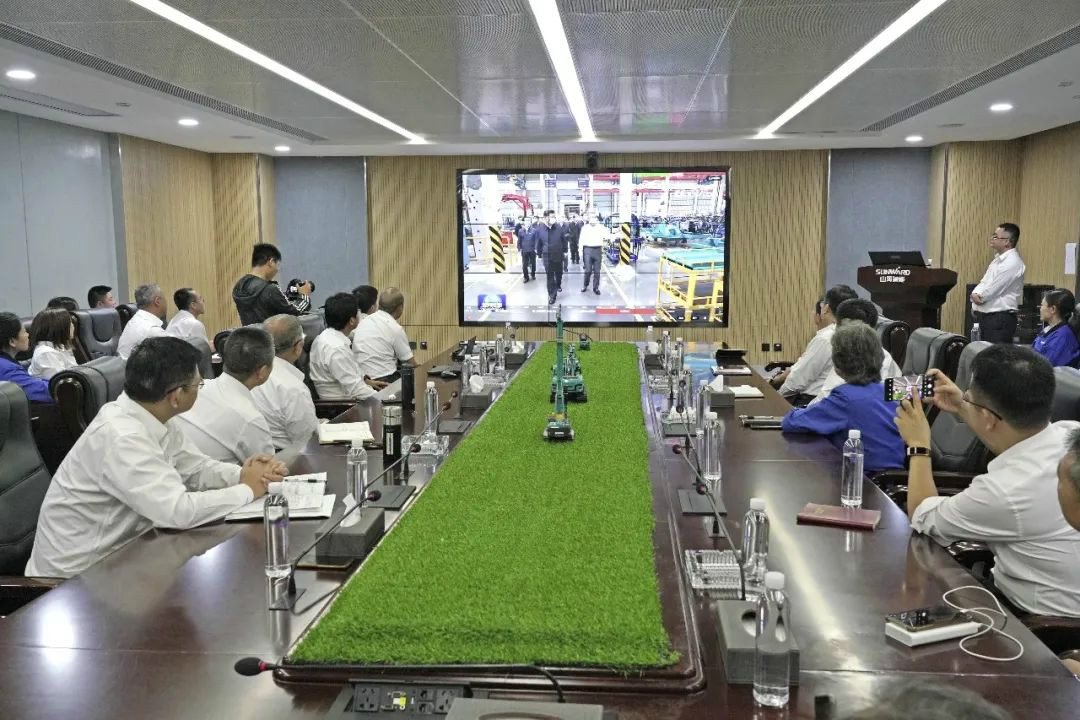 总书记“点赞”星际官网注册创新，星际官网注册智能集中收看《新闻联播》