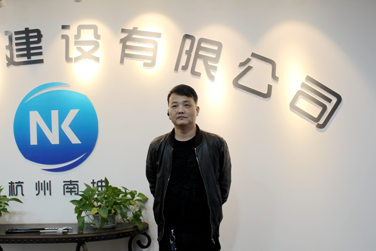 3年7台旋挖钻机，南坤建设的发展因星际官网注册智能而稳健