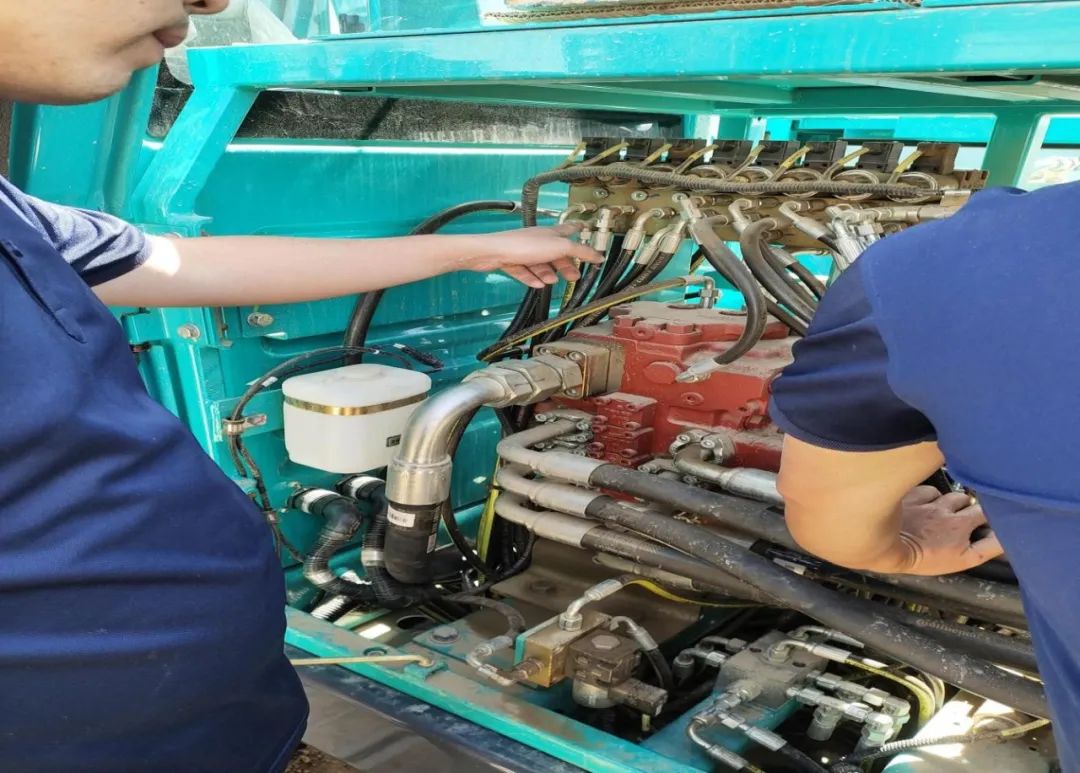 茫茫大西北，浓浓星际官网注册情！星际官网注册智能全球服务万里行走进西北