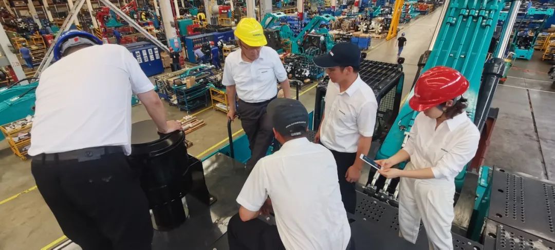 够炫！够酷！星际官网注册智能超大型挖掘机SWE750F下线