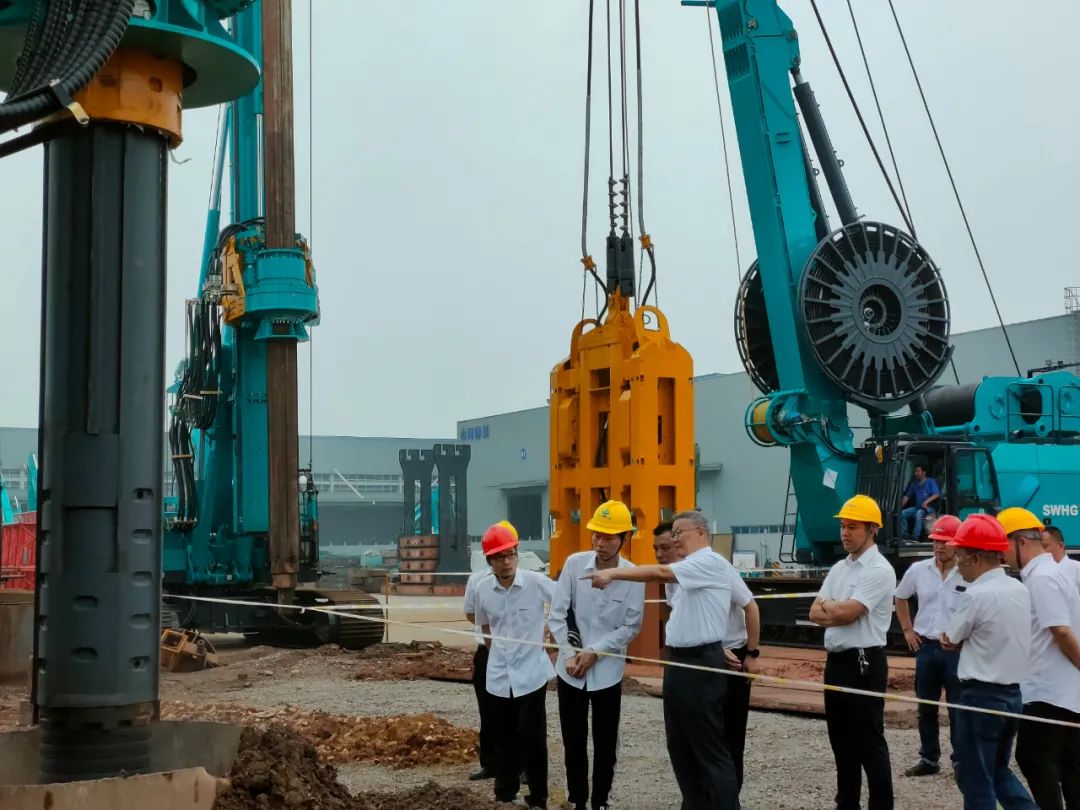 大钻机能打小桩了！星际官网注册智能钻杆节能变径装置研制成功