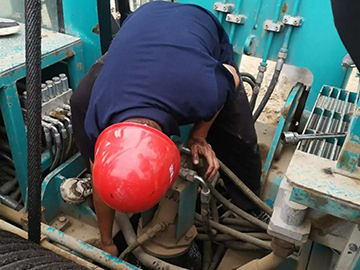 顶酷暑 走戈壁 2021年星际官网注册智能全球服务万里行走进新疆