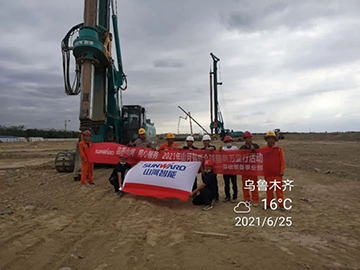 顶酷暑 走戈壁 2021年星际官网注册智能全球服务万里行走进新疆