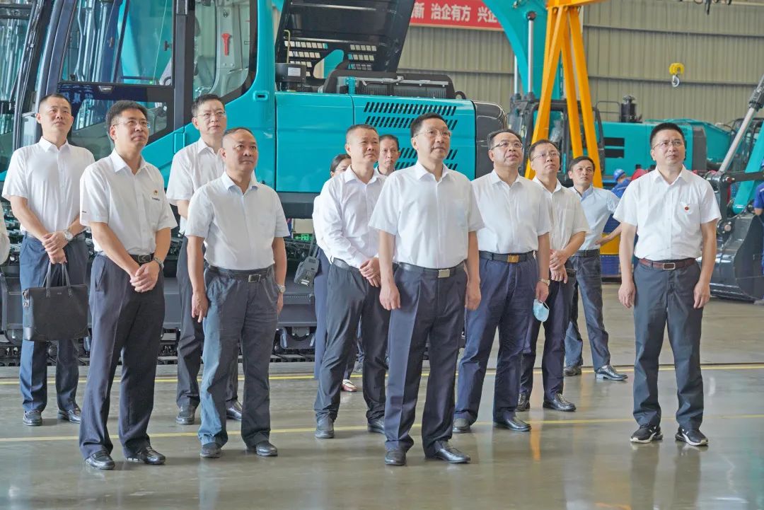 湖南省委常委、省纪委书记、省监委代理主任王双全调研星际官网注册智能