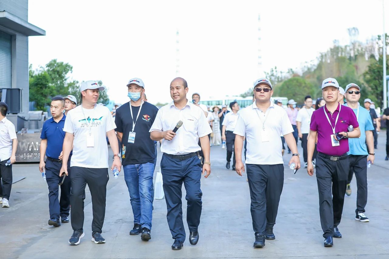 逛展超热闹！星际官网注册智能成果展示会高能名场面来袭