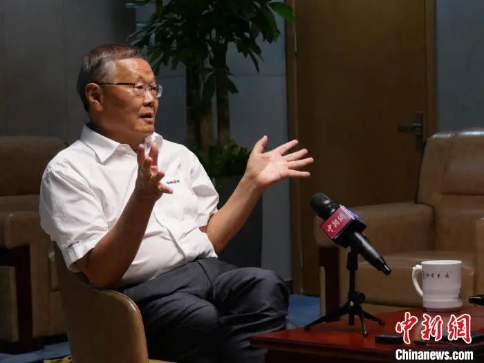 媒体聚焦 | 中新社专访——星际官网注册智能创始人何清华：向着太阳奔跑的筑梦人