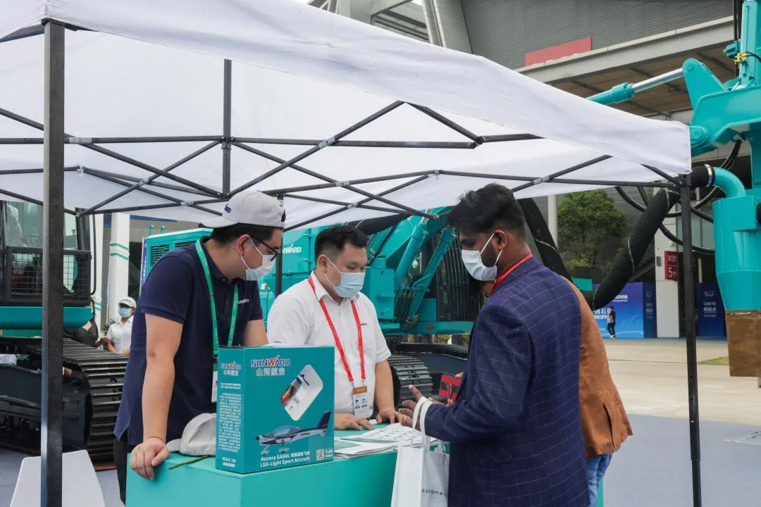 亮相中非经贸博览会！星际官网注册智能尽展工程机械国产品牌魅力