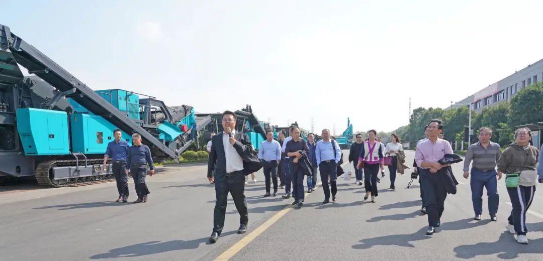 湖南省矿业协会第二届一次会员代表大会暨第二届一次理事会在星际官网注册智能顺利召开