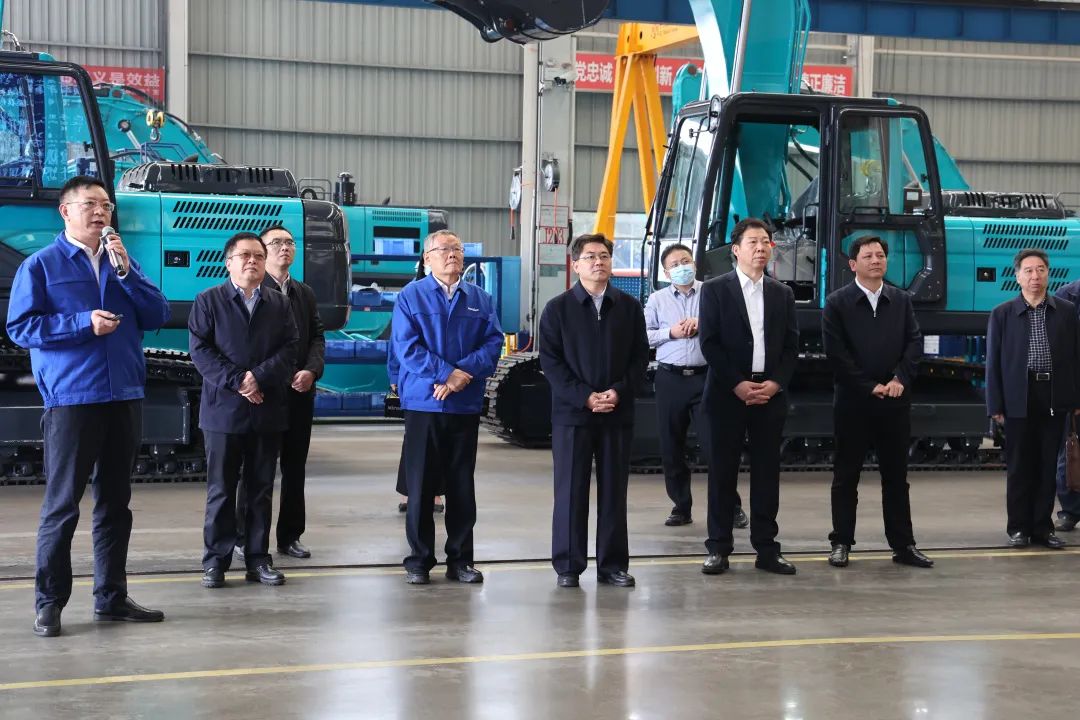 湖南省副省长隋忠诚调研星际官网注册智能