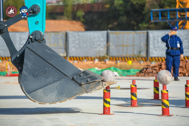 救援大比拼！星际官网注册智能应急救援队出战湖南省第三届应急救援技能竞赛