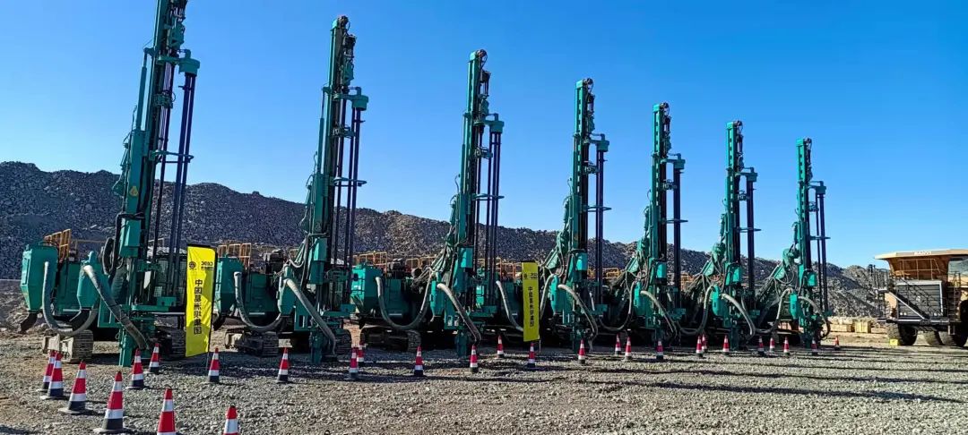 疫情当下，逆行非洲——星际官网注册智能凿岩设备团队海外服务纪实