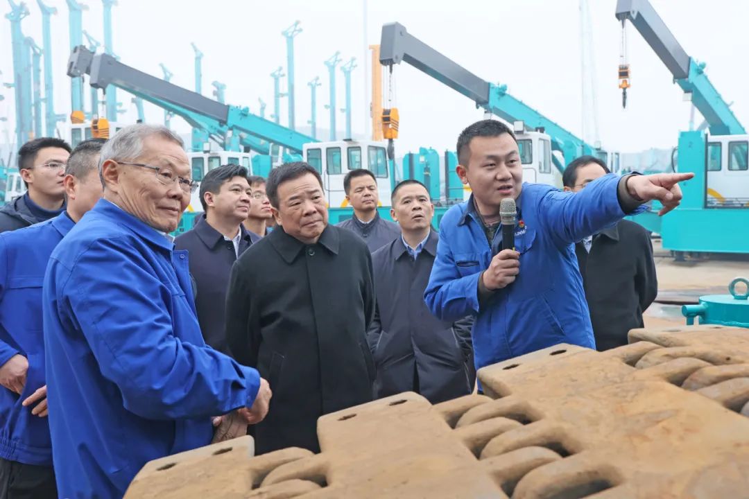 湖南省副省长陈飞调研星际官网注册智能