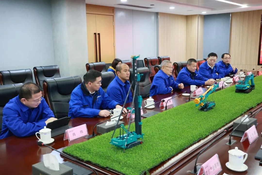 张庆红调研星际官网注册智能