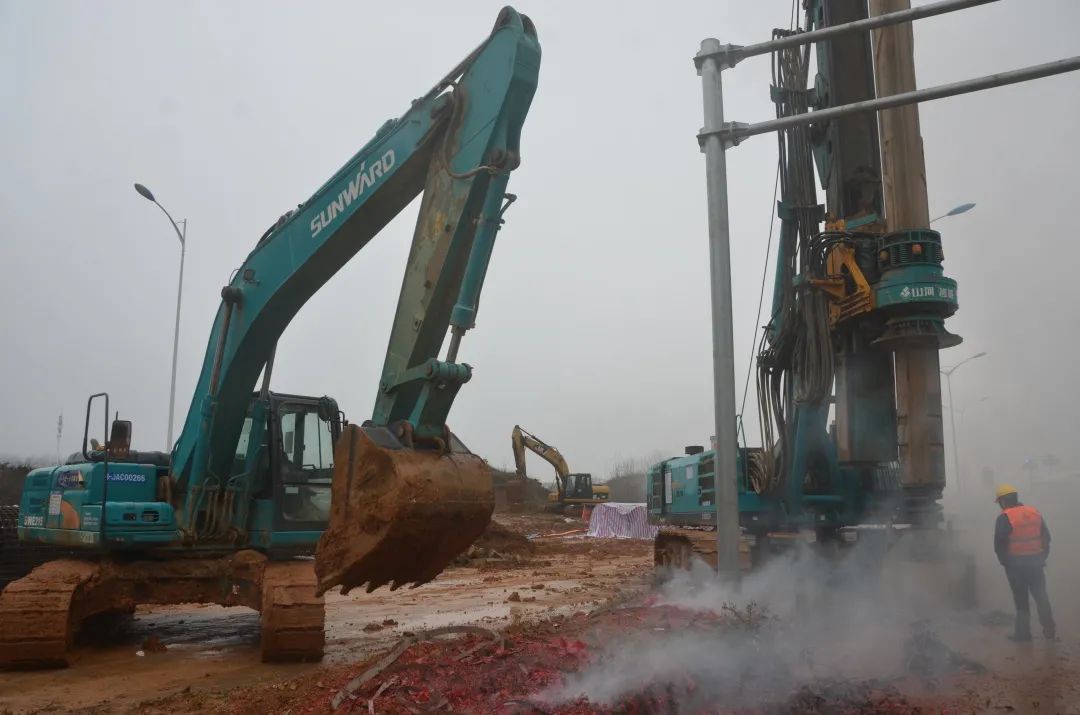 铆足“虎”劲加油干！星际官网注册智能掀起复工复产热潮