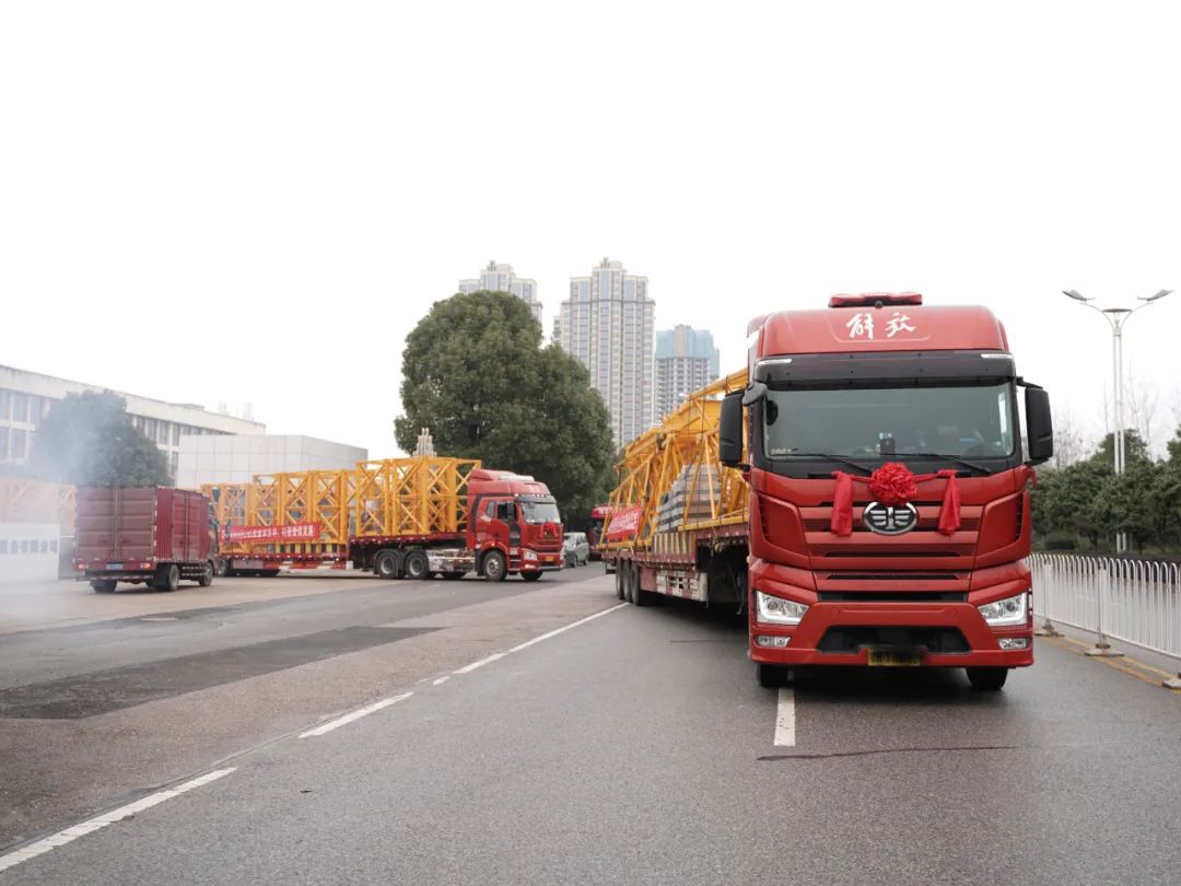 “虎”力全开！星际官网注册江麓开门红发货仪式隆重举行